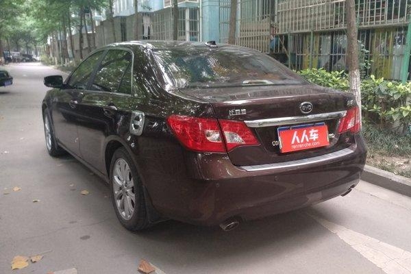 比亚迪思锐2013款1.5t手动尊贵型,比亚迪思锐2013款1.5t自动豪华型