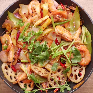 在家怎么做干锅虾好吃视频,怎么做虾干锅好吃又简单