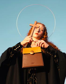 淘宝女包哪个最好看又实惠,淘宝上哪个店的女包是正品