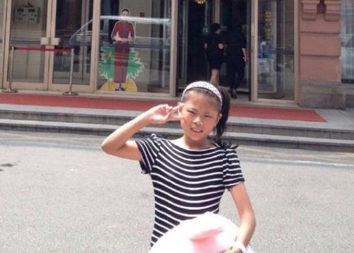 19岁少女因自己长得丑要去整容,13岁女孩变丑