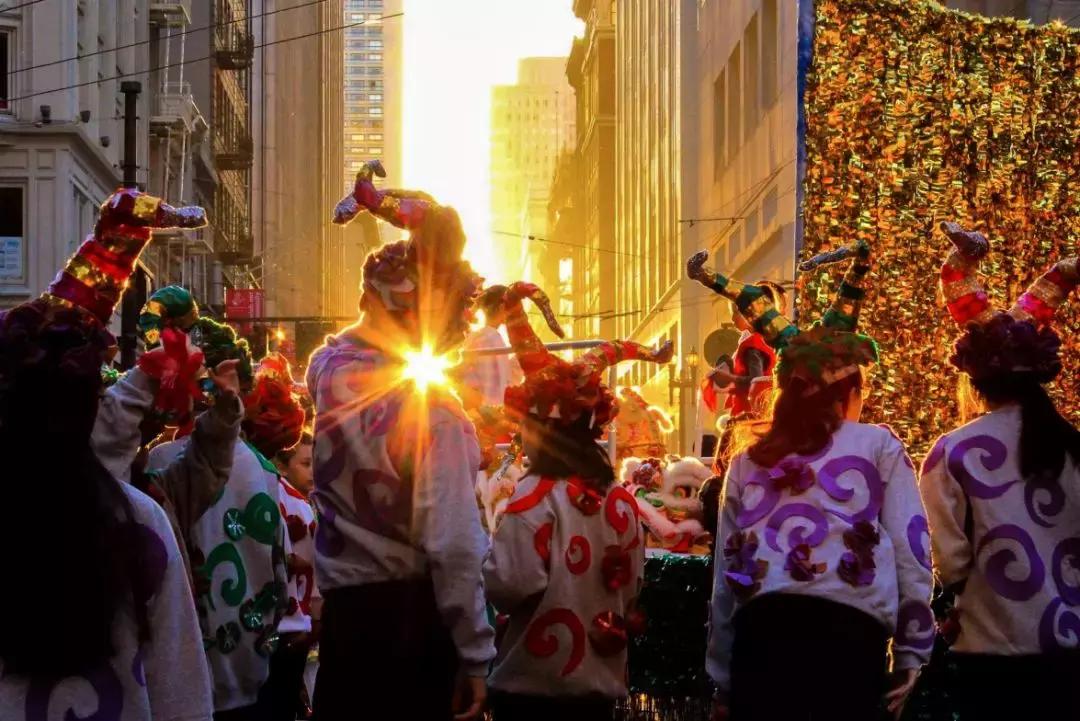 到这个大街小巷都能拍出ins风网红照的地方，过不一样的异域春节