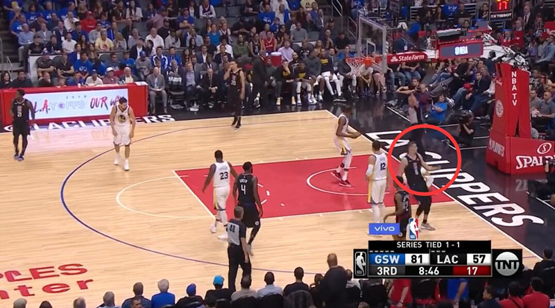 库里最后5.5秒三分绝杀勇士,库里最后7分钟狂砍20分比分