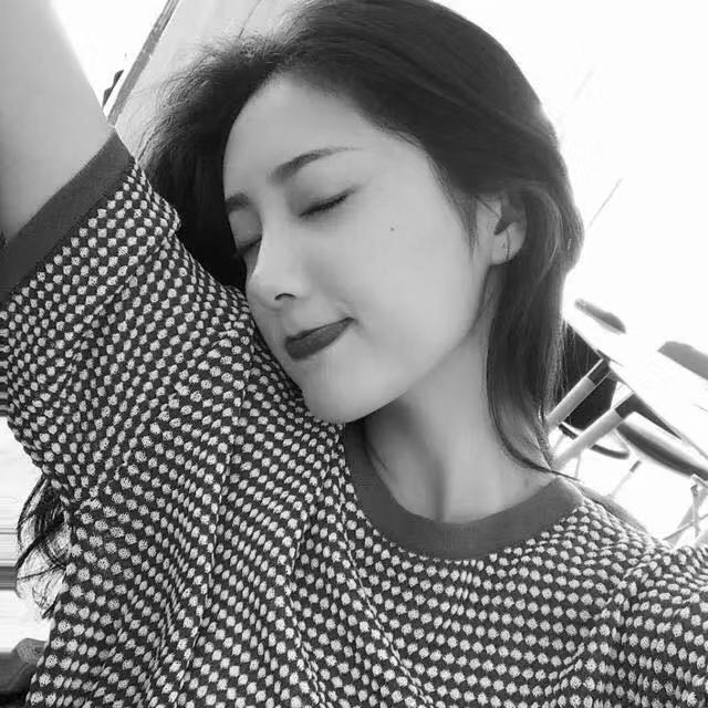 幽默朋友圈超拽的句子,短小精悍的朋友圈句子说说