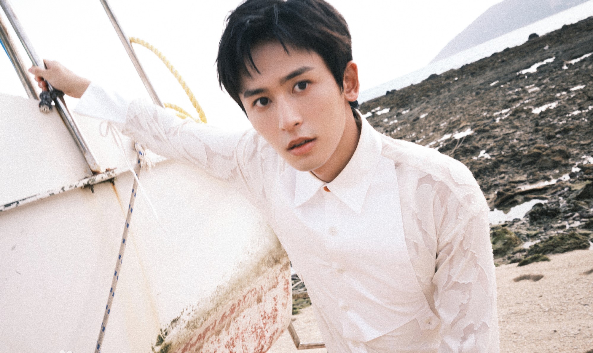 霍尊宣布退出娱乐圈,发长文否认陈露的指控,女方晒证据打脸霍尊