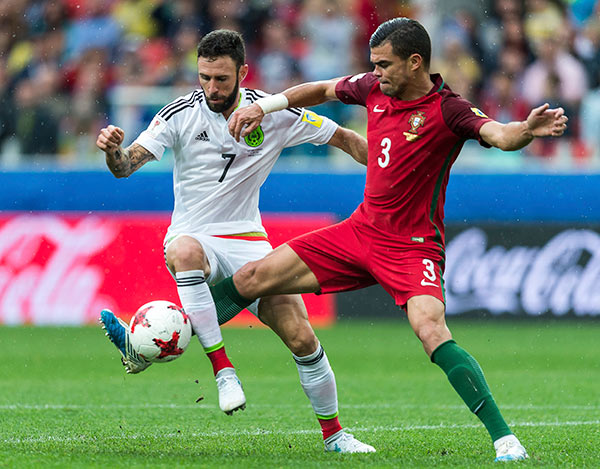 鍡滆姝﹀儳浣╀僵,鍔熷か瓒崇悆琛ㄦ紨鐗囨