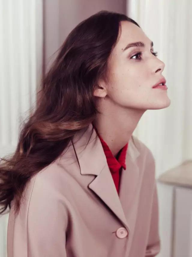 凯拉奈特莉惊艳了多少人盛世美颜,凯拉奈特莉平板身材