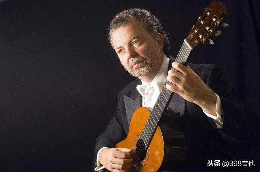 学吉他必听的古典吉他,古典吉他学两年想学民谣