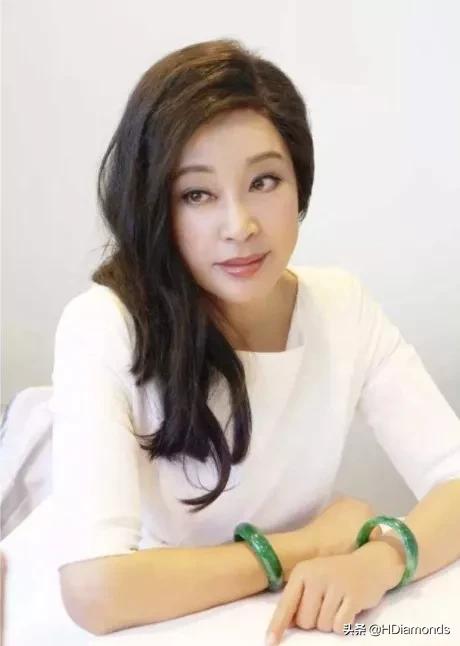 玉镯子戴久了不亮,玉镯戴久了没光泽怎么办