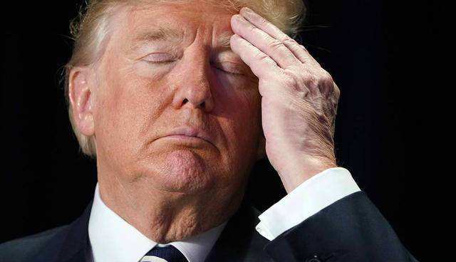 我伸出手，他却把我拒之门外，特朗普的洁癖有多严重？