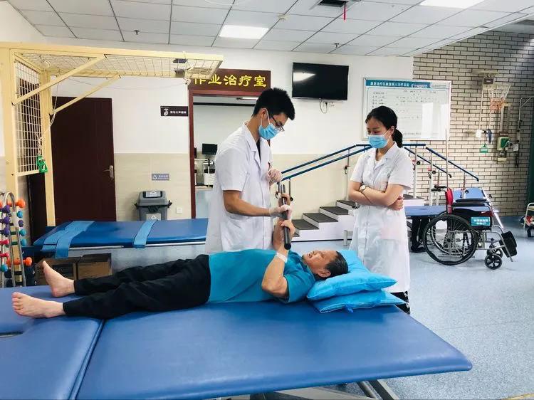 重庆陈家桥中医院,重庆陈家桥医院康复科