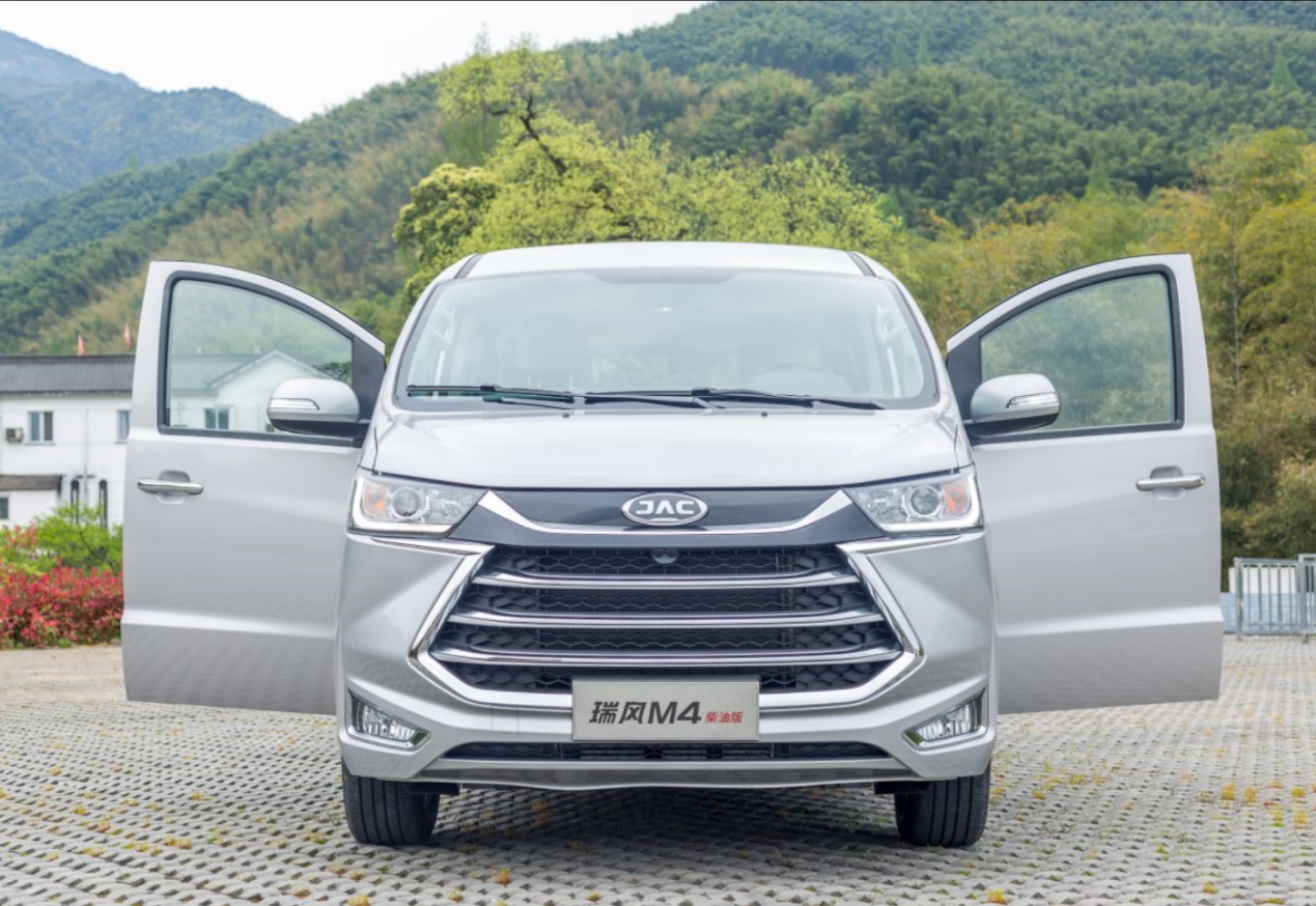 这款搭载全新国六柴油动力、售价13-15万的瑞风M4到底好在哪