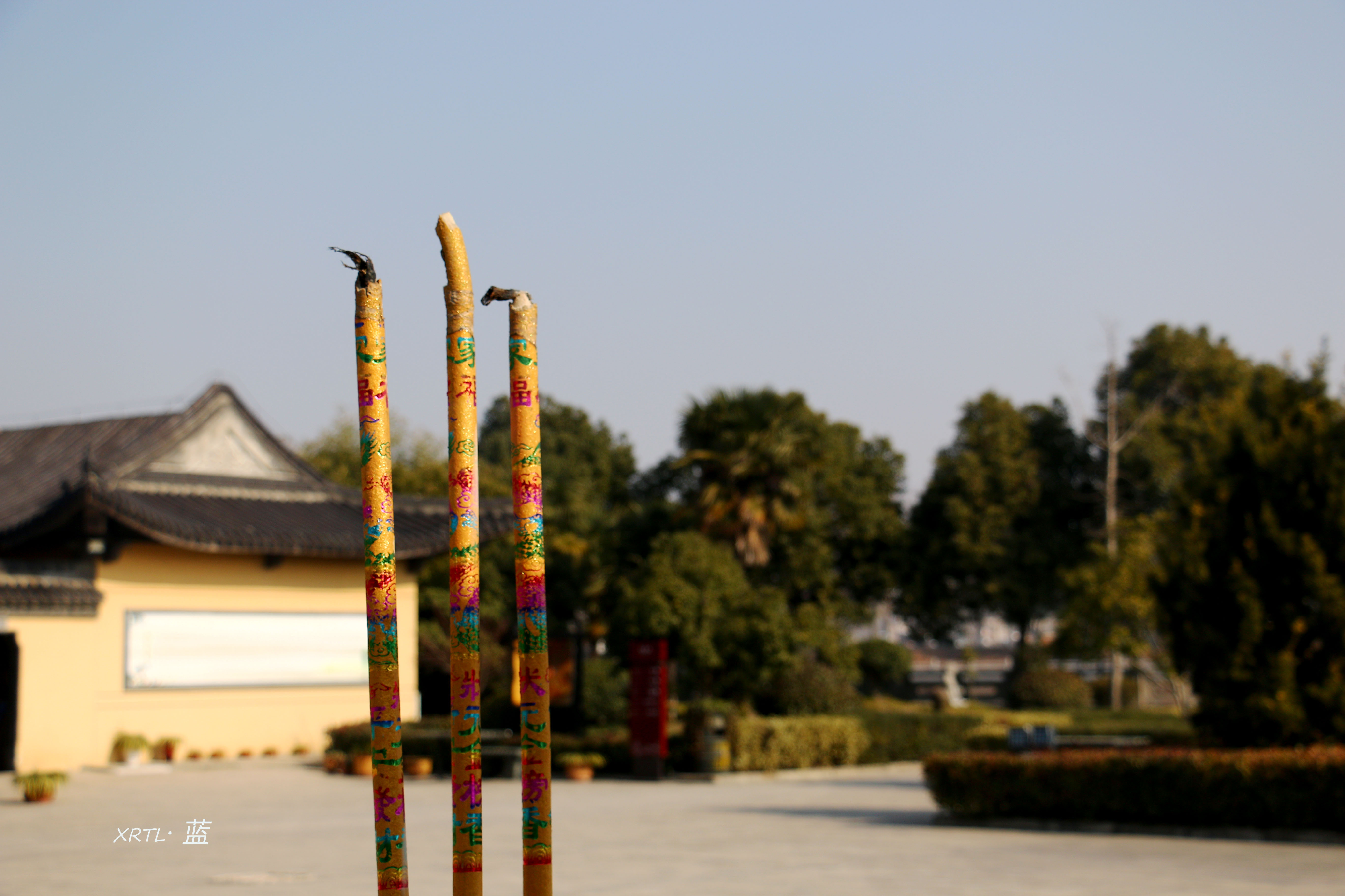 一座历史悠久的古寺,悬崖下的名刹古寺