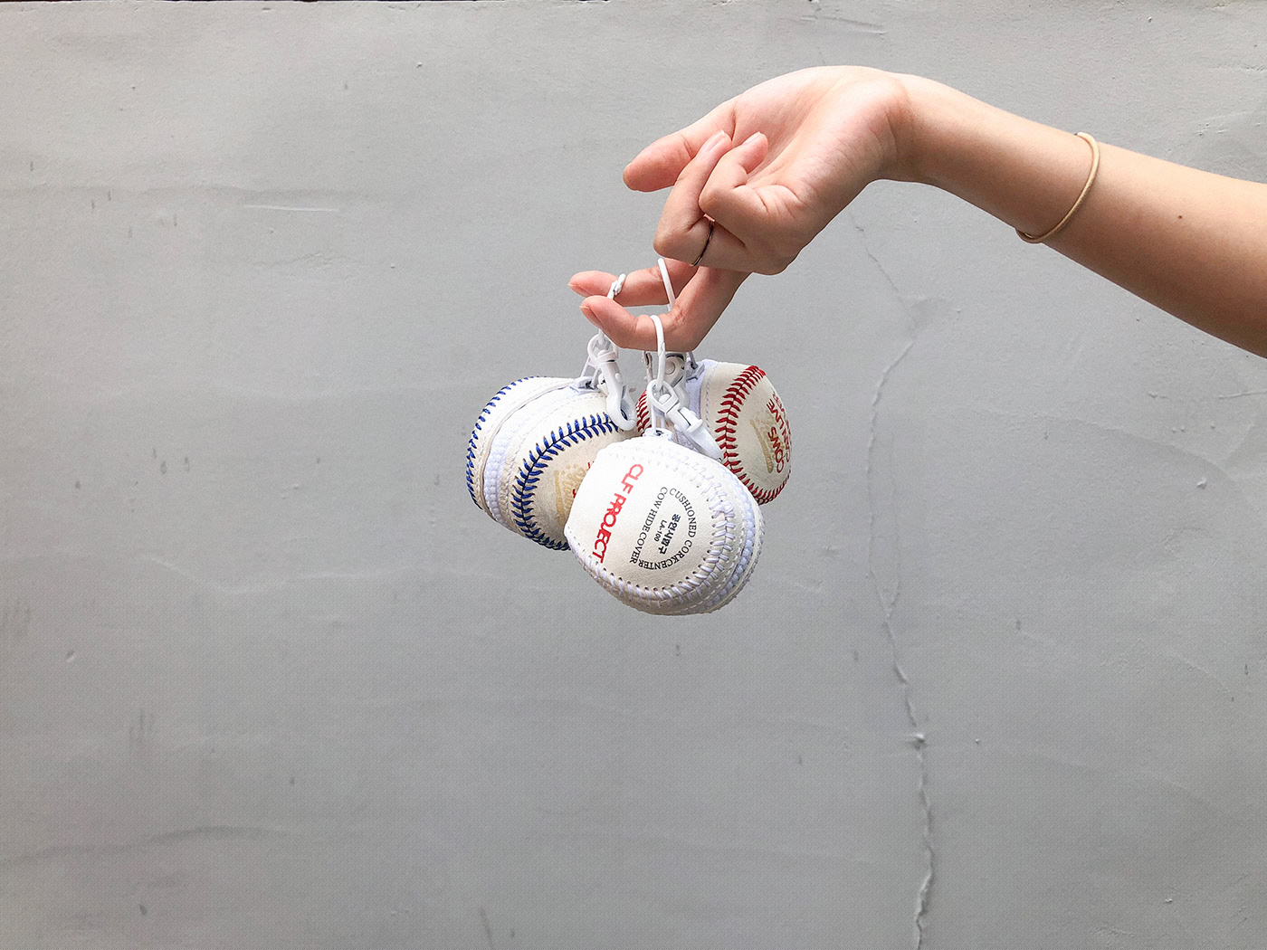 可拆卸夹棉的棒球服,可穿戴金属指套