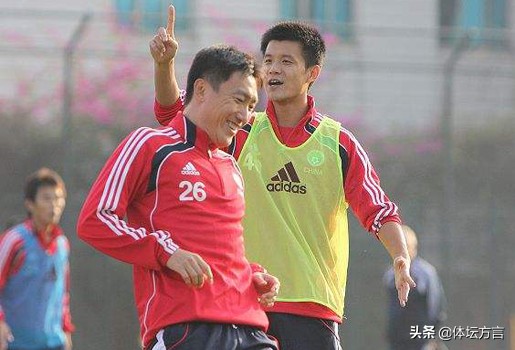 他是申花出场王，为球队拼到吐血曾被骂“叛徒”，如今38岁未退役