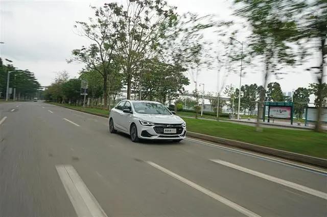 做更好的自己ted,雪佛兰科鲁泽1.0t轻混三缸试驾