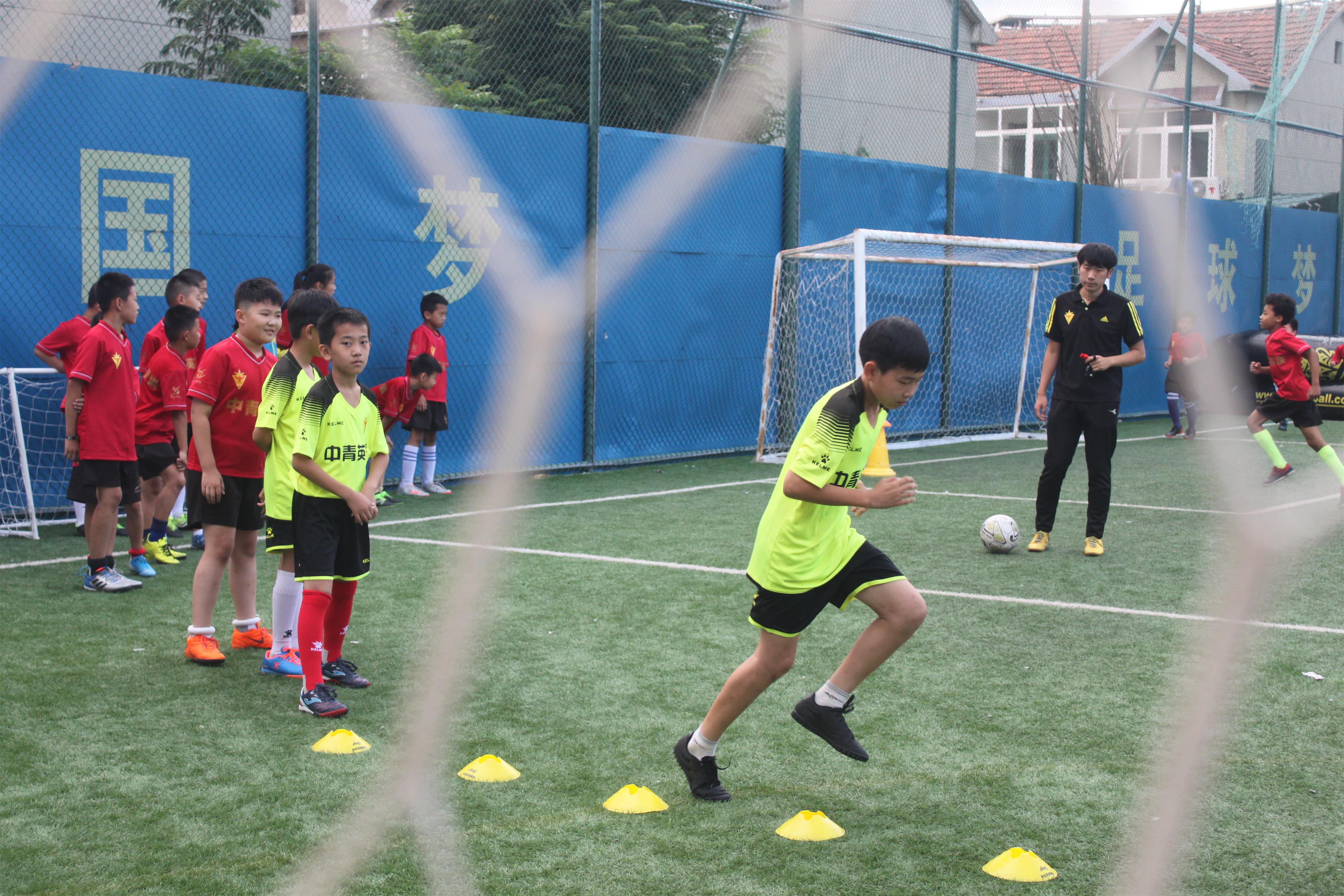 中国足球青少年足球夏令营,鲜衣怒马不负韶华山东