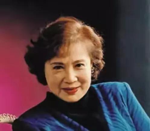 秦怡晚年孤身一人,风华绝代秦怡年轻照片