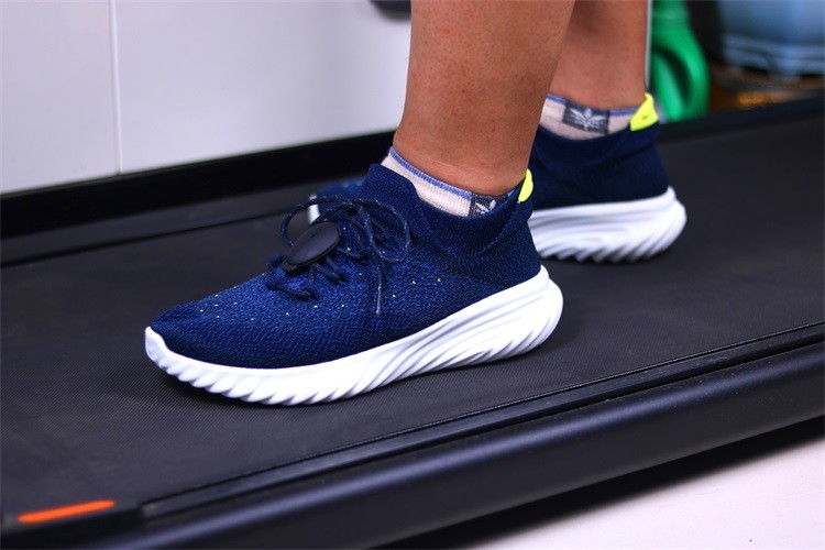 穿袜子是一种什么体验,穿袜子舒服的感受