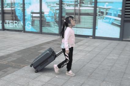 出差旅行行李箱怎么选，地平线8号拉杆箱颜值高又实用