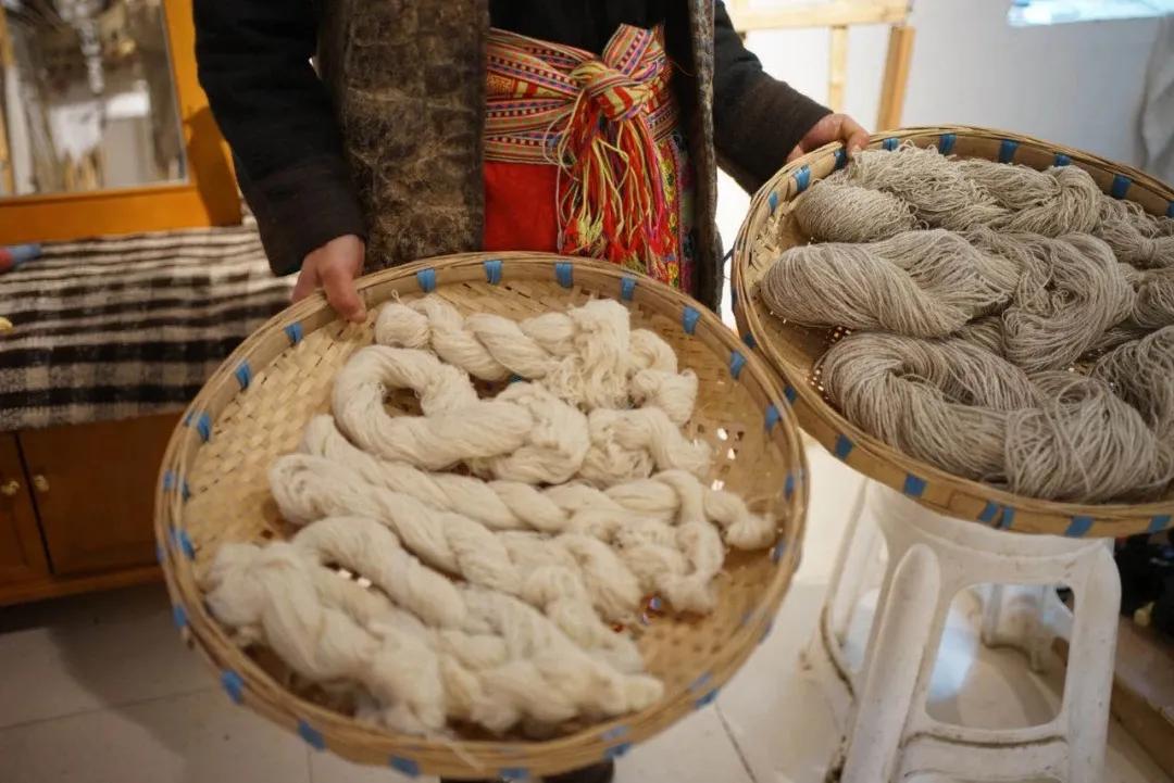 最适合改装的越野房车,三个90后开民宿