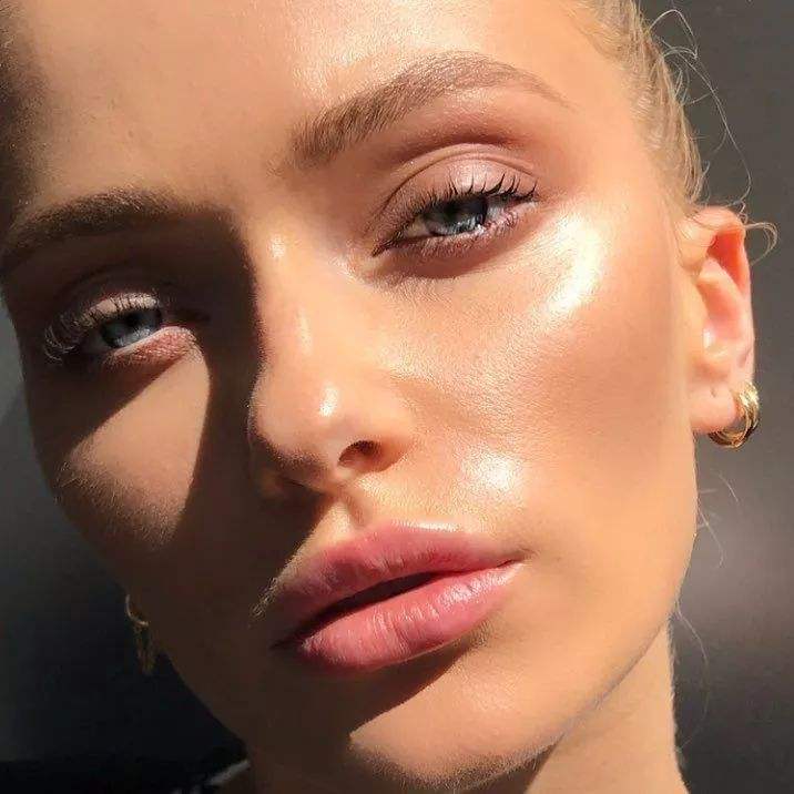 不脱妆的正确化妆方法,不脱妆正确底妆画法