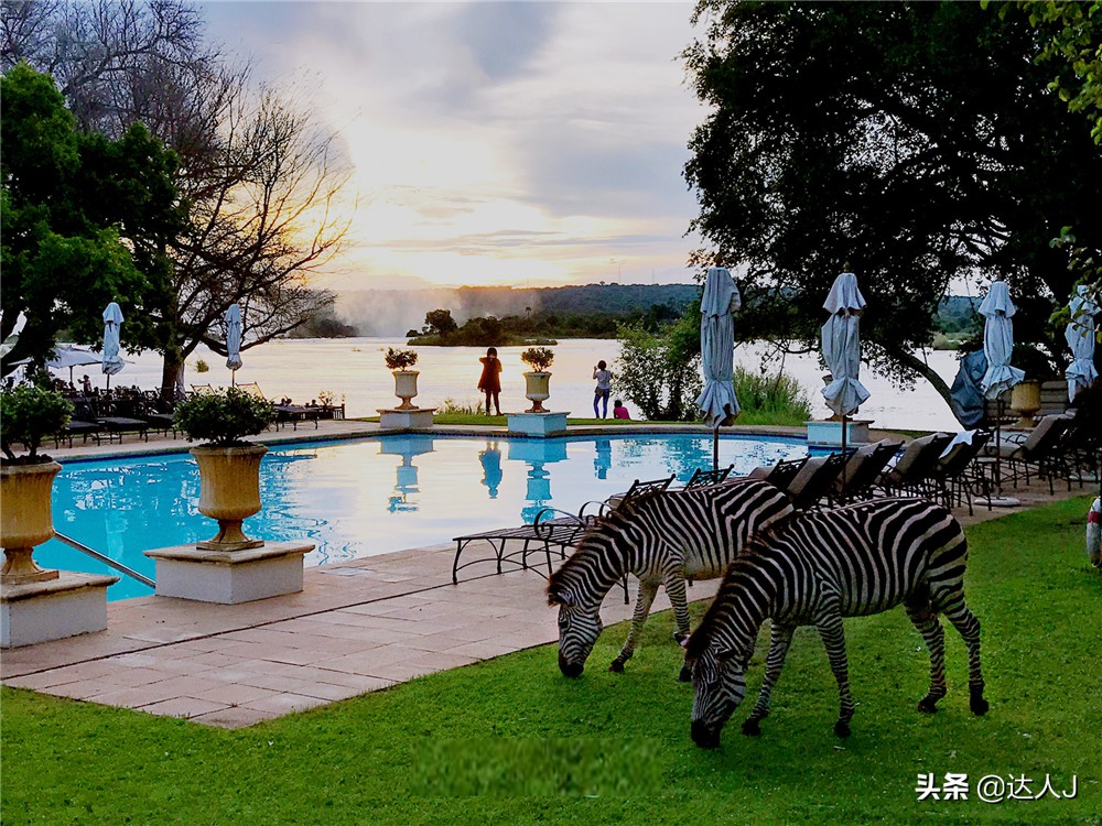 #全民热遗#小天独家，你敢不敢在这个瀑布上洗澡？