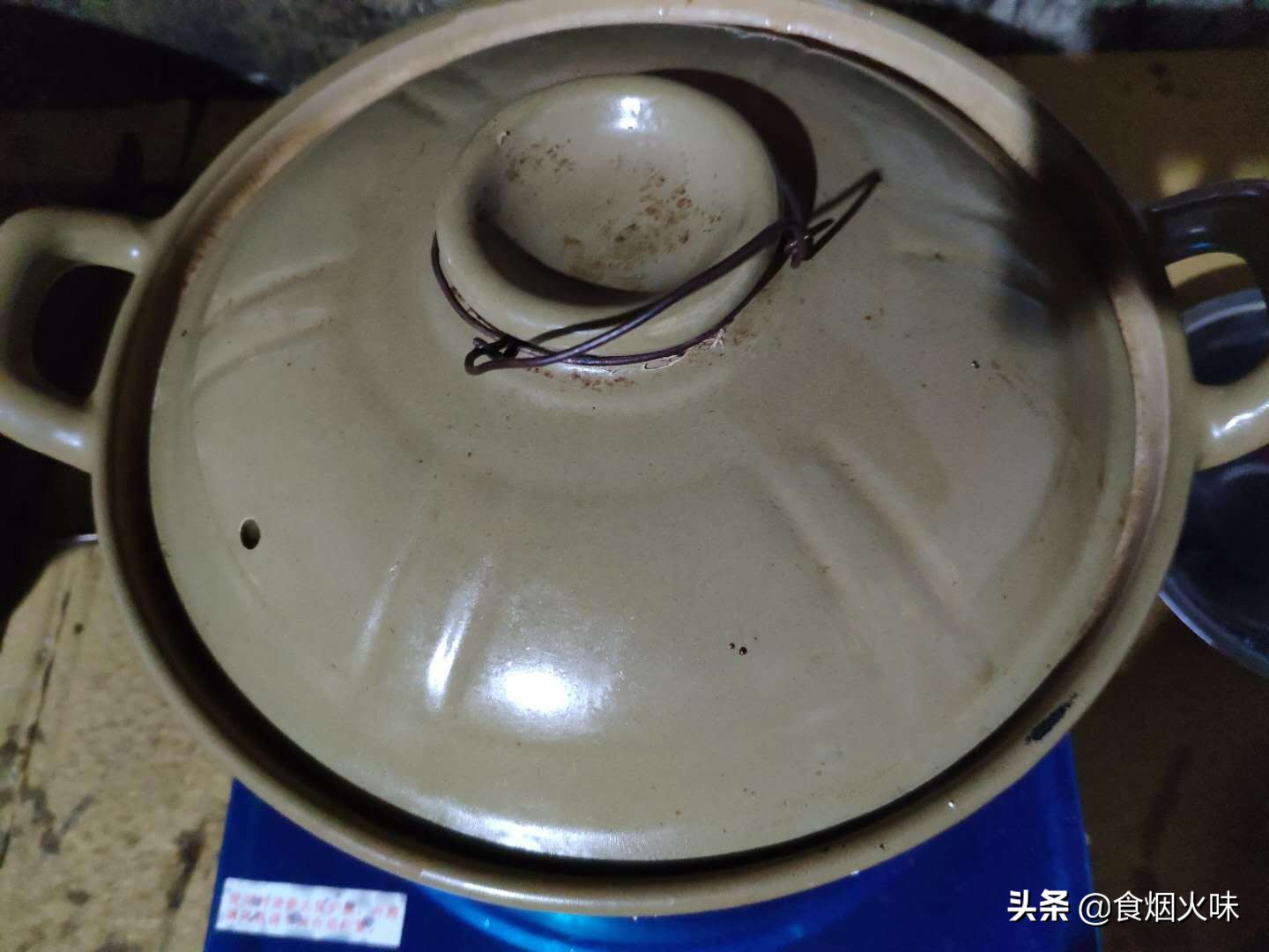 怎样做土豆红萝卜焖红烧肉最好吃,腊肠土豆焖饭电饭锅的做法大全