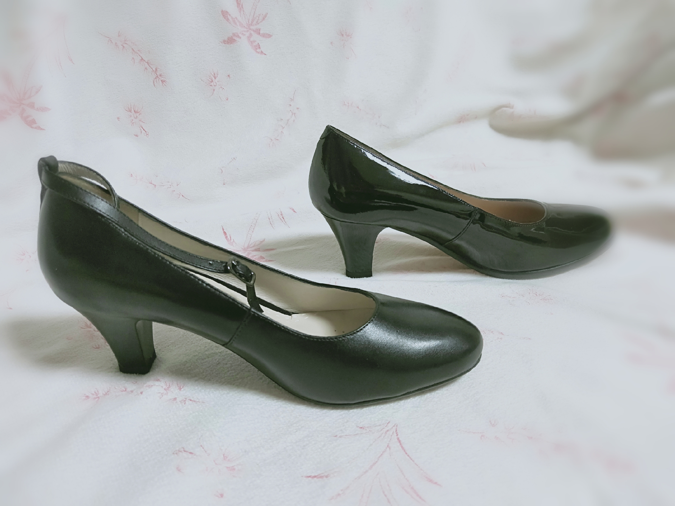 女军官常服绒皮鞋和毛皮鞋对比,女夏军官皮鞋怎么穿