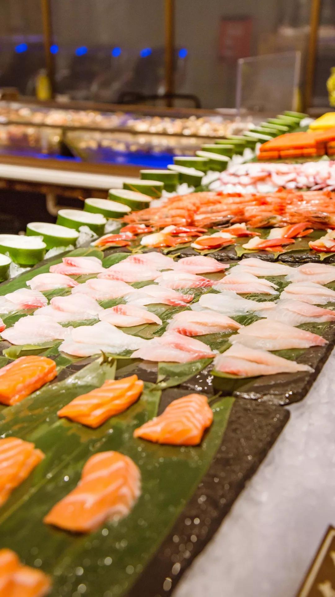 太强了！平价海鲜自助战斗机，0.63元/一道菜