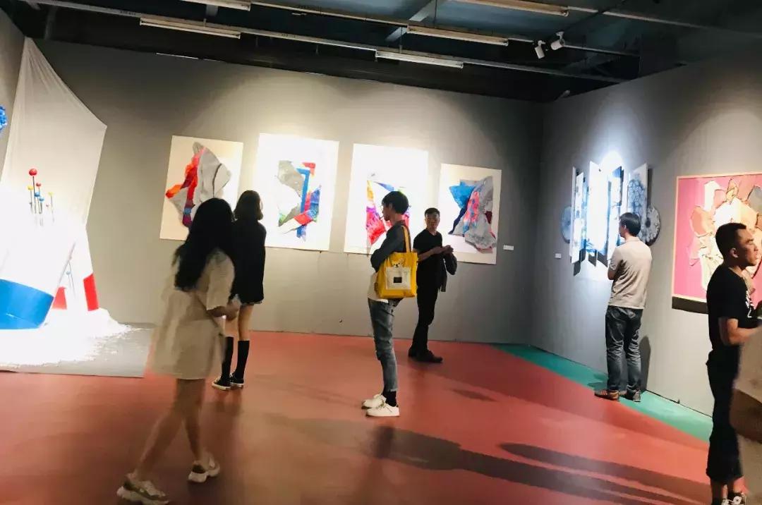 又到一年毕业季离开校园,又到一年一季毕业季