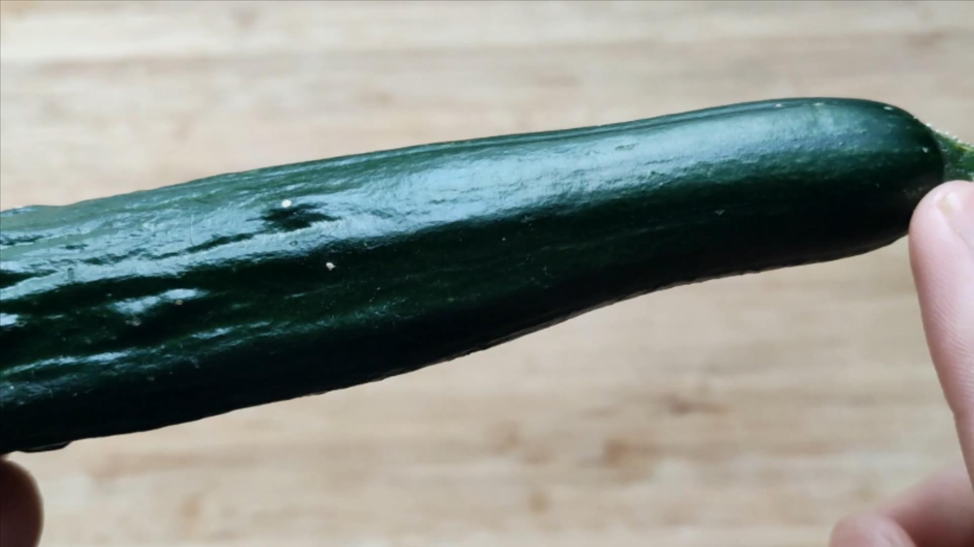 黄瓜打没打药,黄瓜打激素位置图解