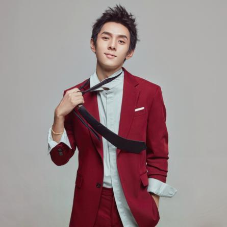 李佳琦三连OMG推荐的那些口红，是否真的好用（上）