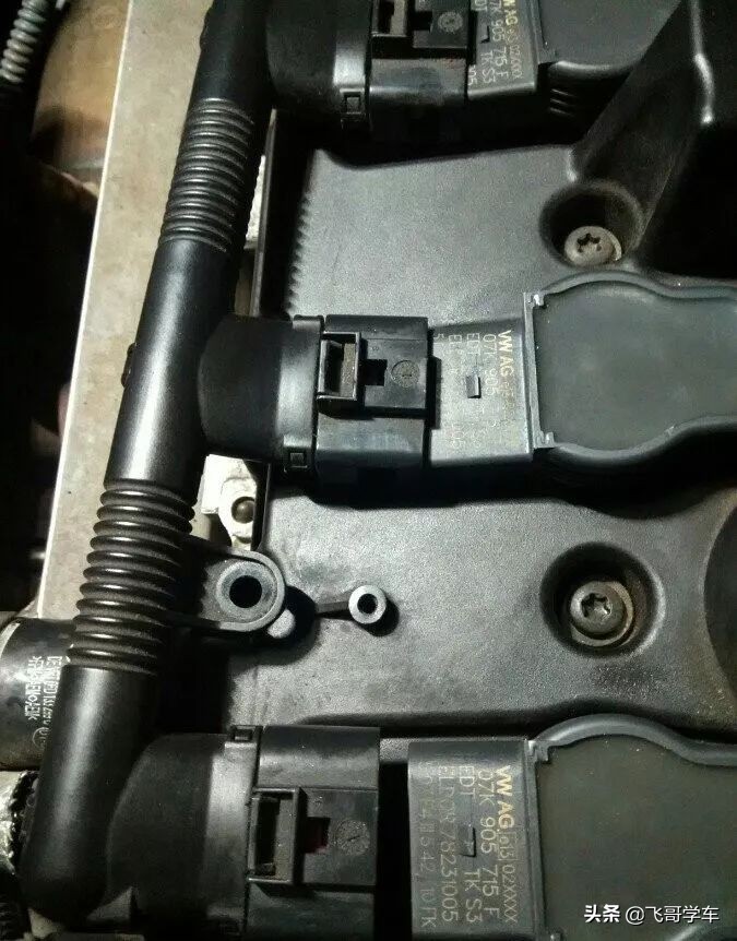 2011款2.0t奥迪a6l,最新款奥迪a6l更换火花塞教程