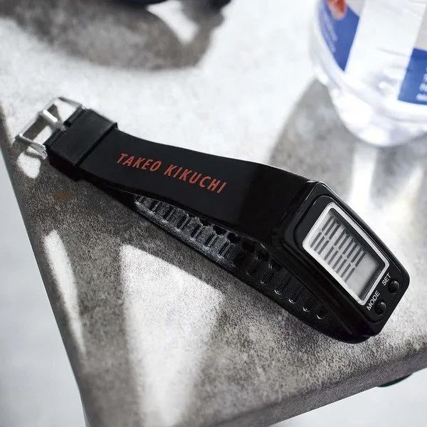 贵妇保温瓶、BAPE潮牌包，让我康康这波日杂赠品有哪些宝贝？