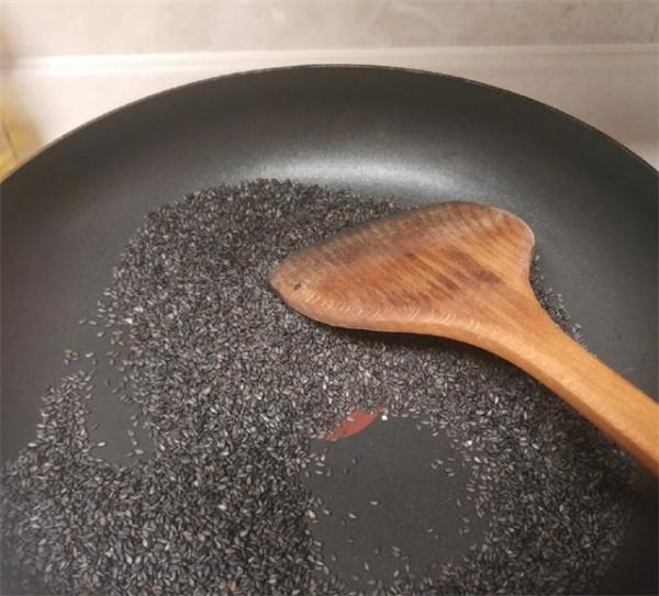 黑芝麻糊不用买,教你在家自己做,纯天然无添加,健康营养很放心