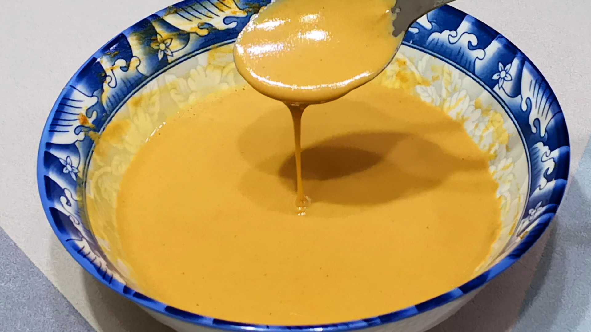 调稀芝麻酱的方法和技巧,调稀芝麻酱的必备小知识