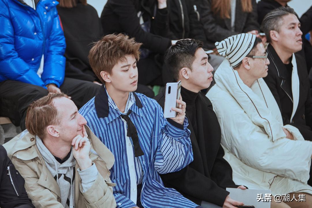 任嘉伦粉色丝质衣服品牌,任嘉伦品牌大全