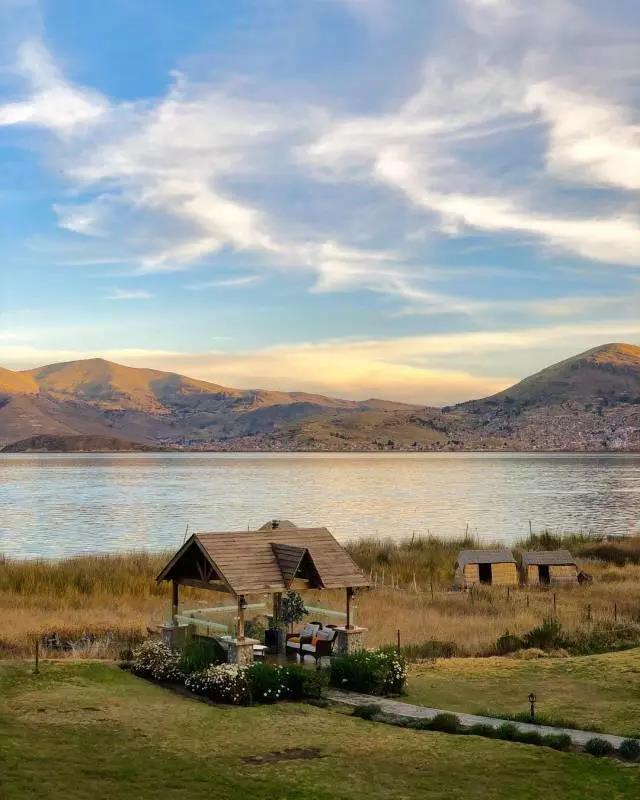 长相像外国人的汉族人,长相酷似中国人的印第安人