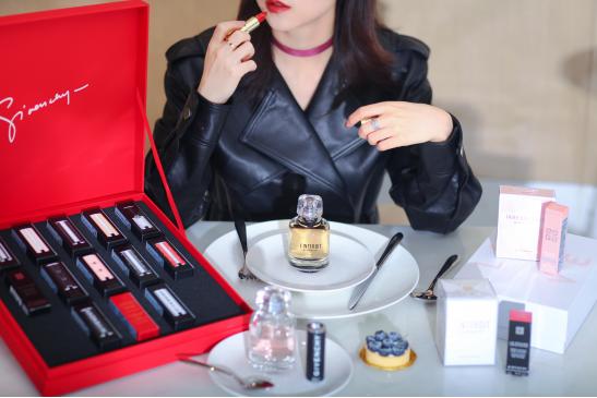 香氛季｜你所爱的味道，能折射出你另一半的潜藏特质