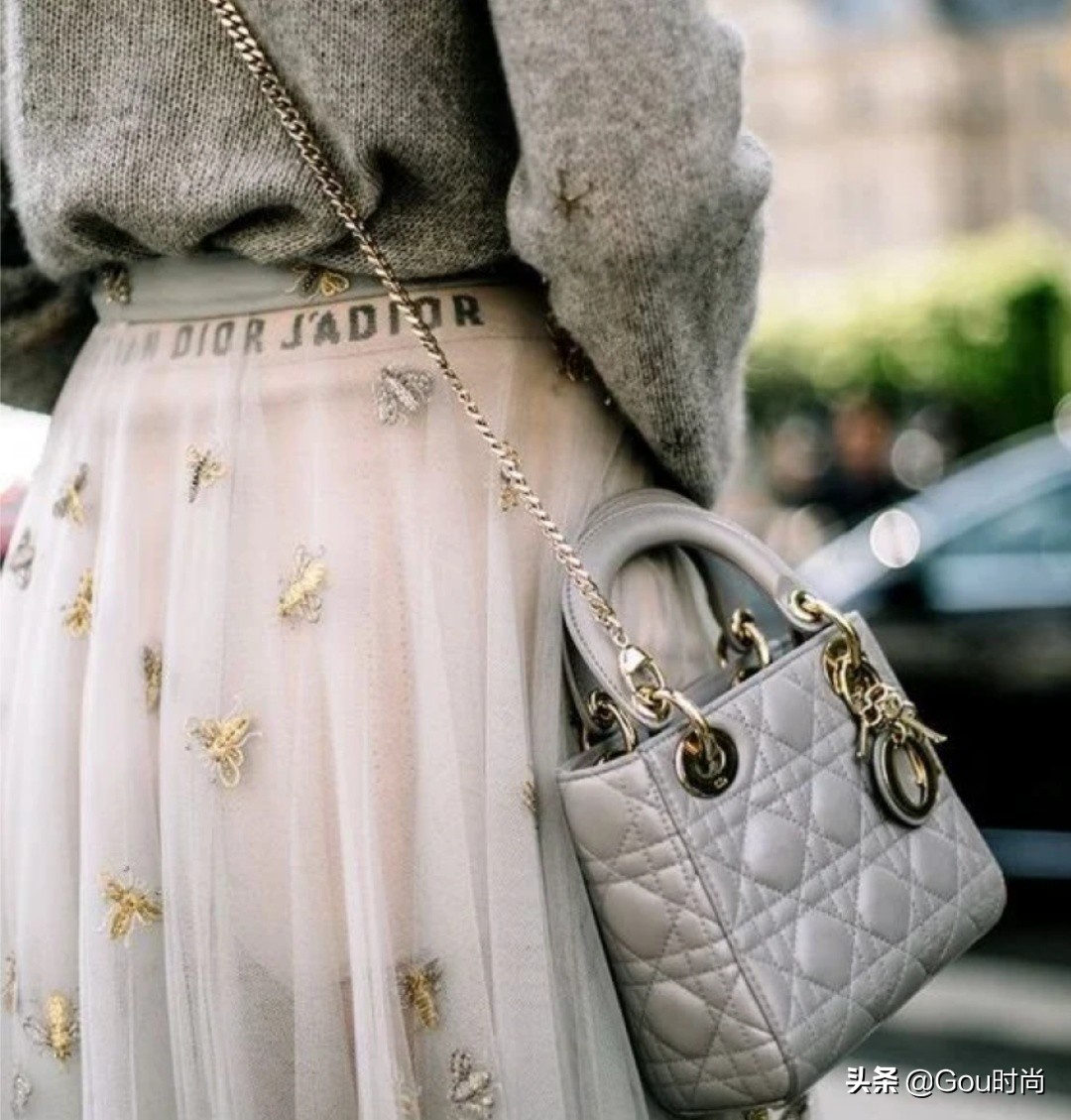 迪奥香奈儿lv为什么这么贵,香奈儿新款女包涨价
