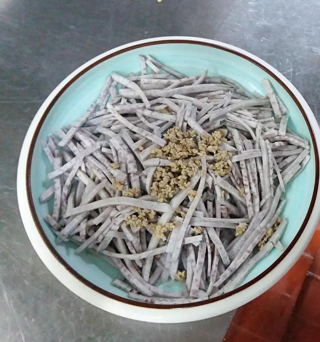 擅长“粉”、“糯”的它,总能让你“芋”罢不能