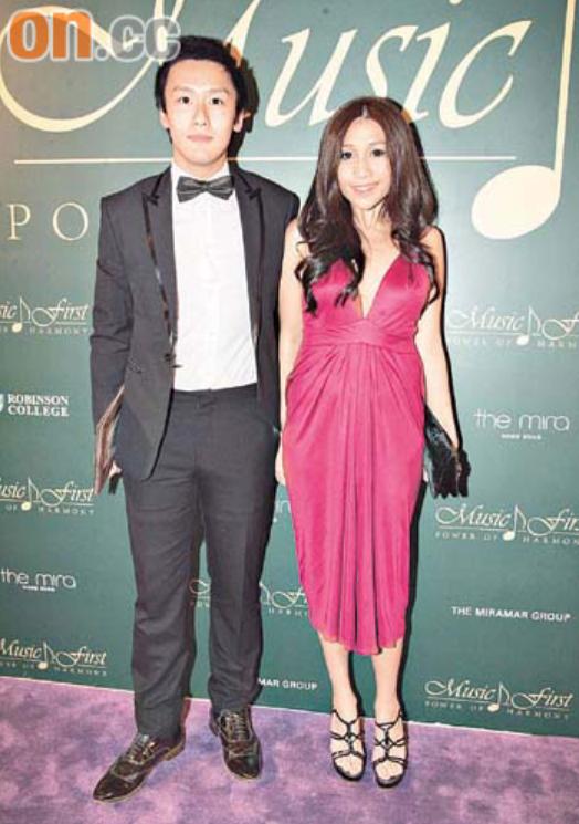 何超盈过往恋情,何超盈爱情史