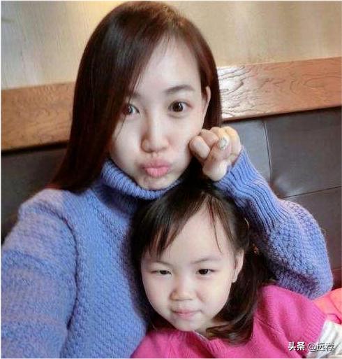 王宝强大儿子最新照片,王宝强与儿子近照曝光