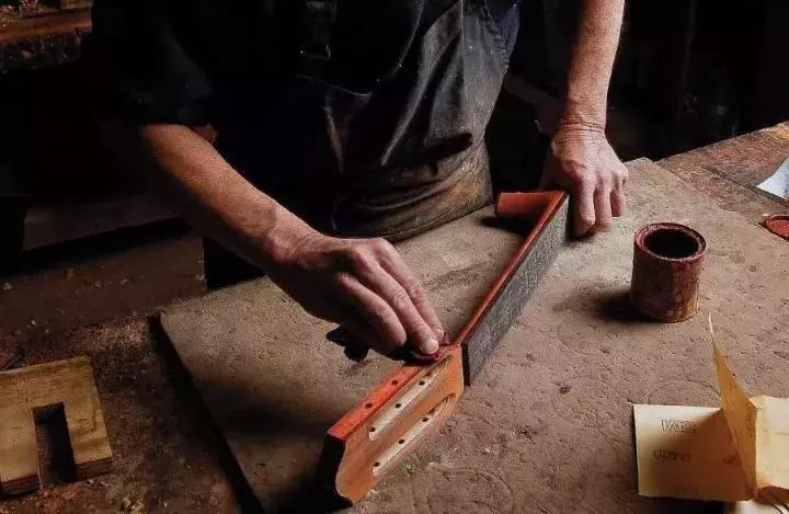 吉他鉴别,怎样鉴别吉他是否用过