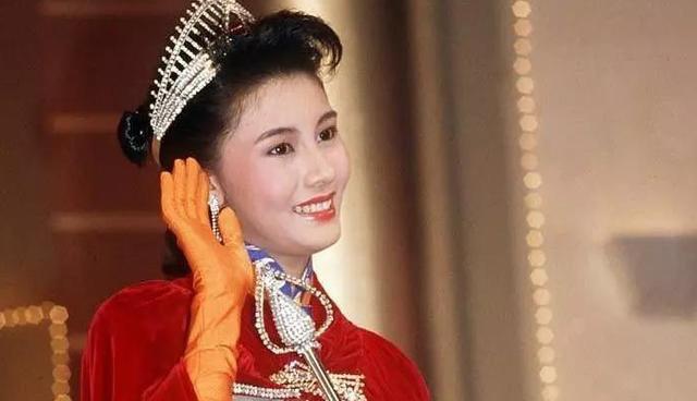 李嘉欣是巩俐级别的大咖？于正老师，您是不是对巩俐有什么误解