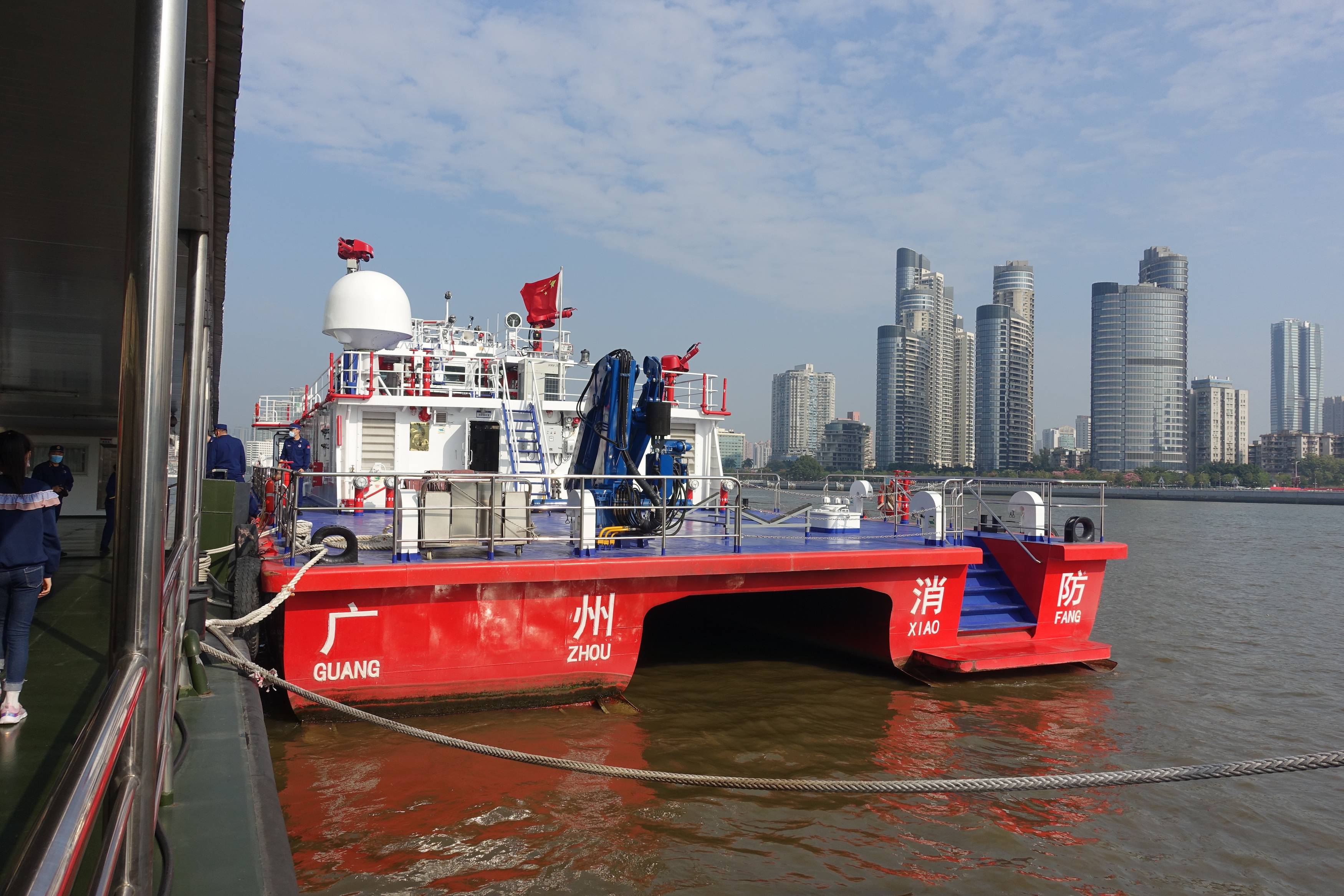 有一个消防蓝朋友是怎样的体验,给你一天时间