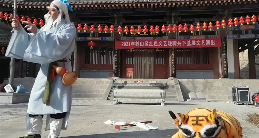 海拔500多米高山,500多米高山出现罕见一幕