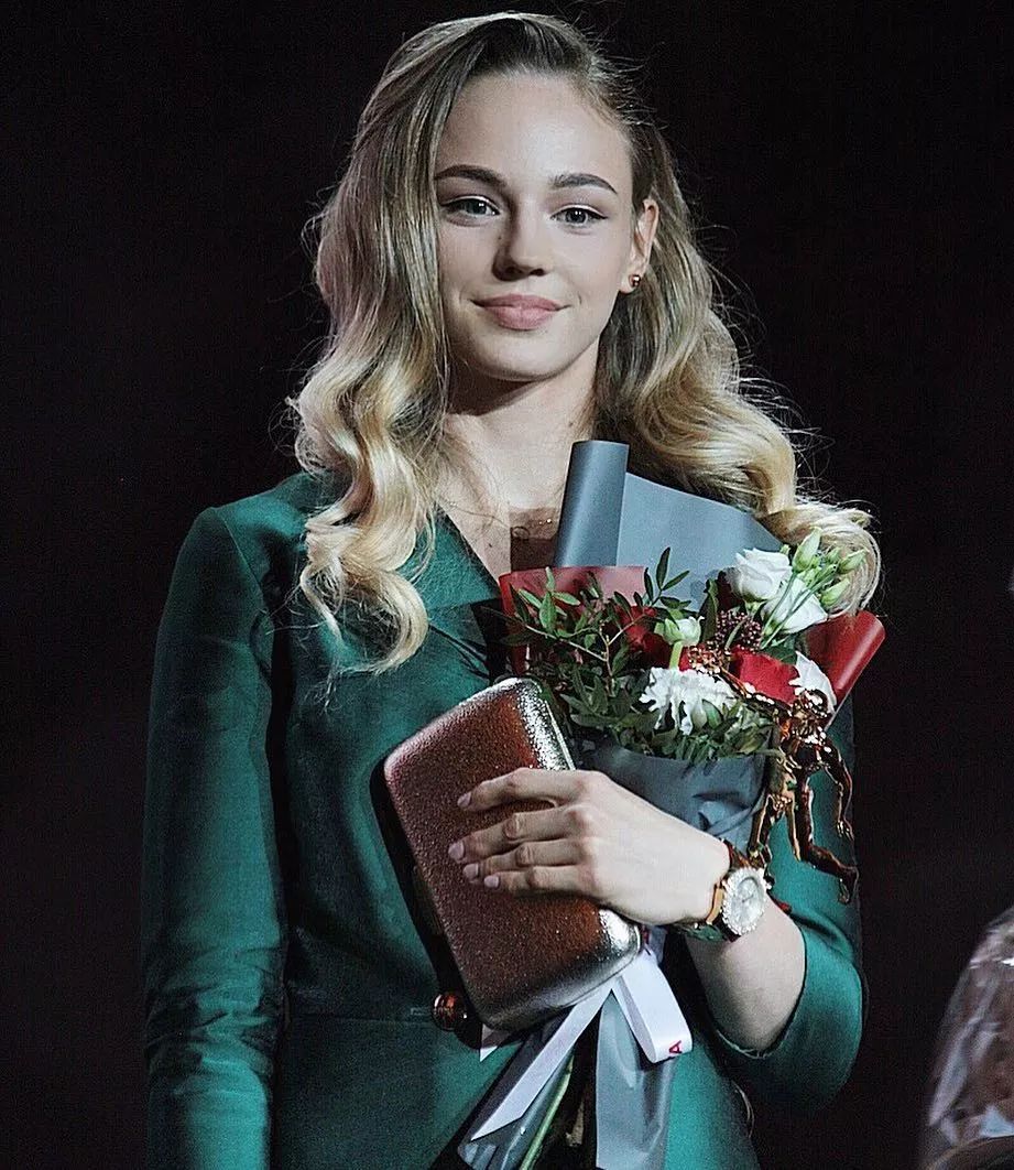 最年轻的柔道世界冠军霸气眼神,18岁柔道总冠军