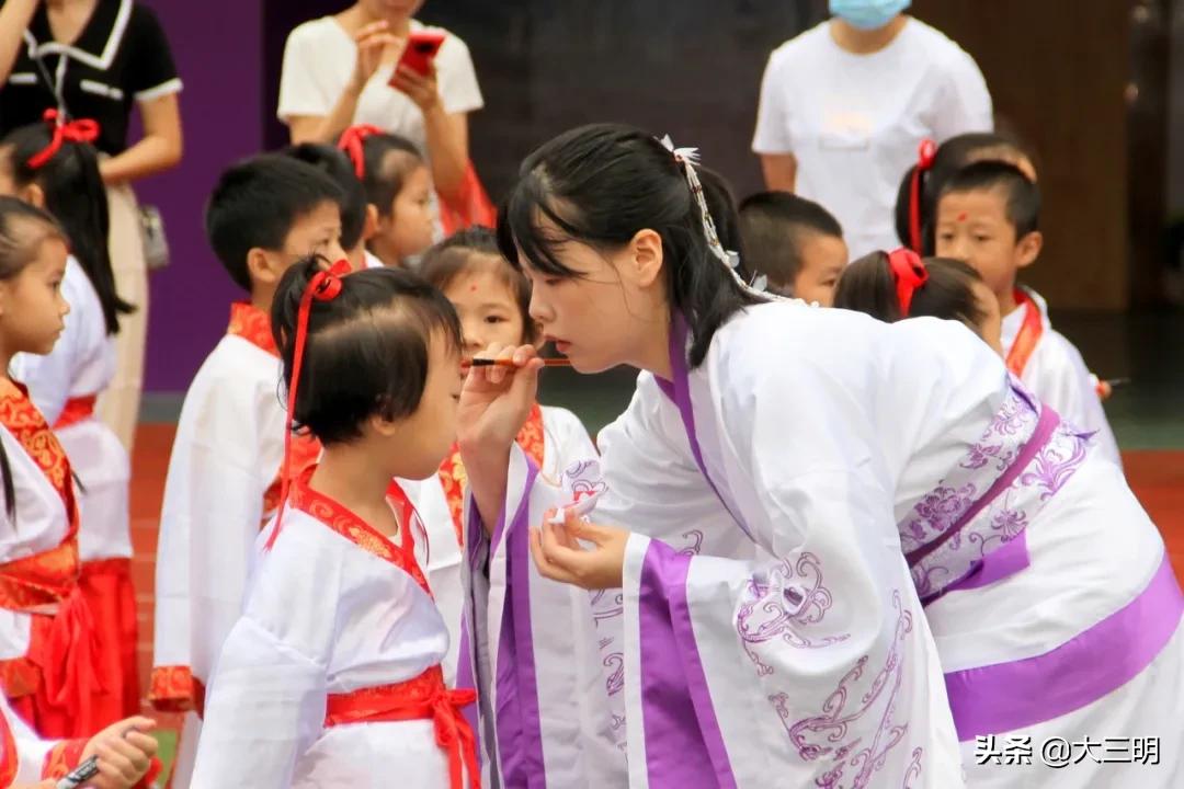 幸福七色花绘画,幸福七色花