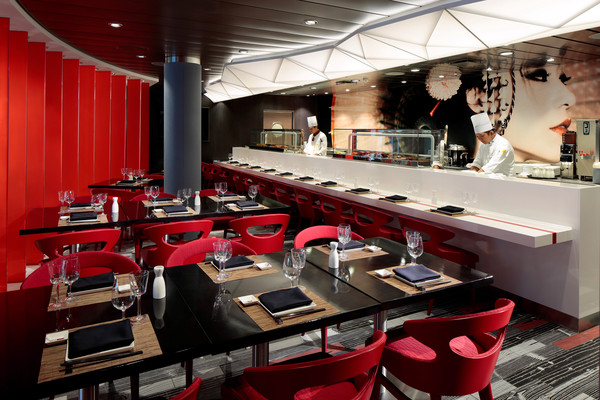 皇家加勒比海洋量子号与光谱号,皇家加勒比海洋量子号全解析